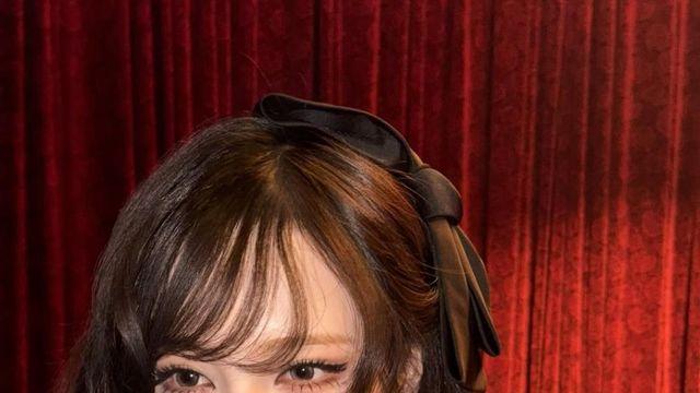 빈티지 도트와 럭셔리 펄의 조화, 아이브 리즈의 고혹적인 레트로 룩