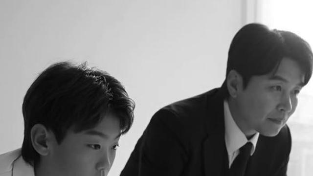 대박이 이시안, 아빠 이동국과 나란히…