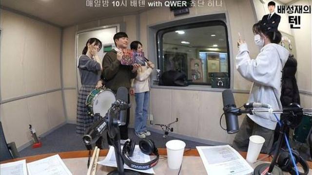 QWER 히나 키가 크긴 크네요