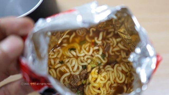 냠냠쩝쩝 요즘 이대남들 공감 못하는 것.......jpg