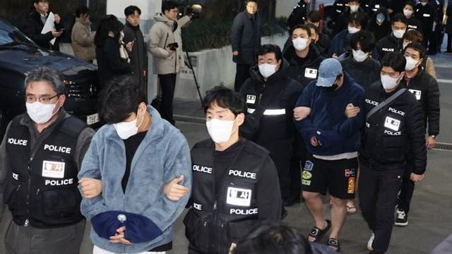 경찰, 부부 사기단 등 '캄보디아 송환' 73명 전원 구속영장 신청