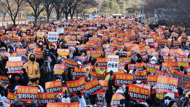 한동훈 “이것이 진짜 보수 결집”…지지자 3만명 ‘징계 철회’ 시위