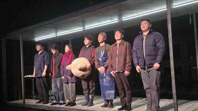 은폐된 폭력의 고리를 끊는 날카로운 시선…연극 '몸 기울여'