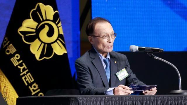 조정식 정무특보, 베트남 도착해 이해찬 수석부의장 상태 확인