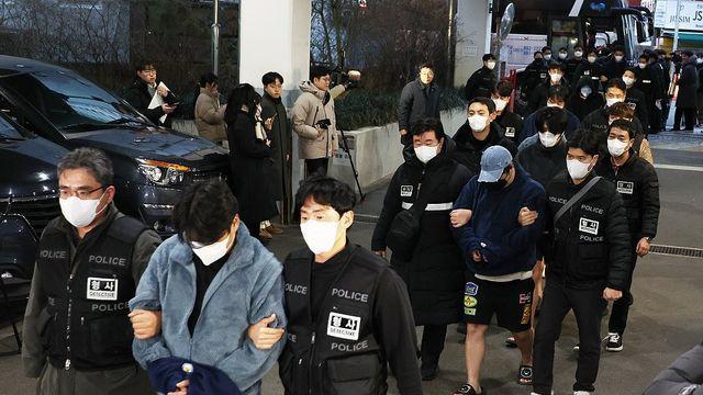 부산 '캄보디아 노쇼사기' 피의자 48명 구속심사…1명 심문 포기