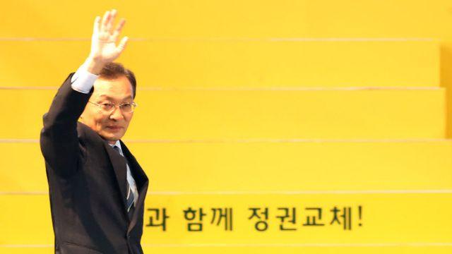 조국, 이해찬 별세에 “독화살 맞던 때, 손 잡아줘, 잊지 못해”