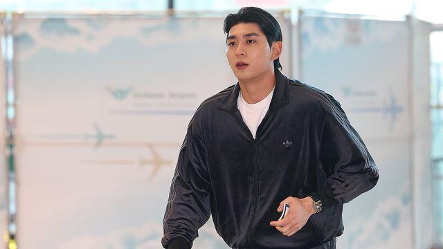'공항 억류' 털어낸 이정후 