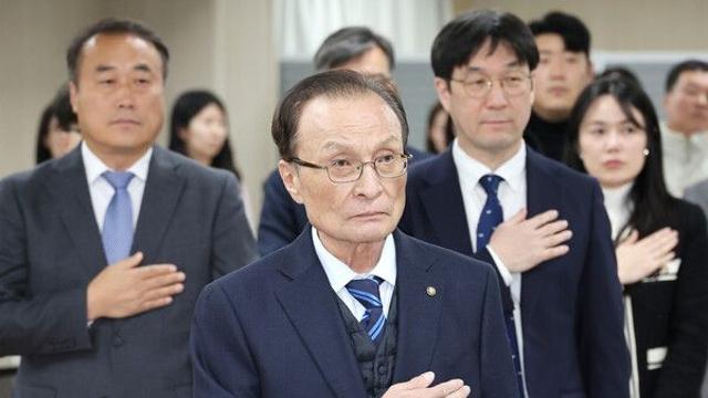 [이슈 직썰] 이해찬 전 총리, 베트남 출장 중 별세…응급 치료에도 끝내 숨져