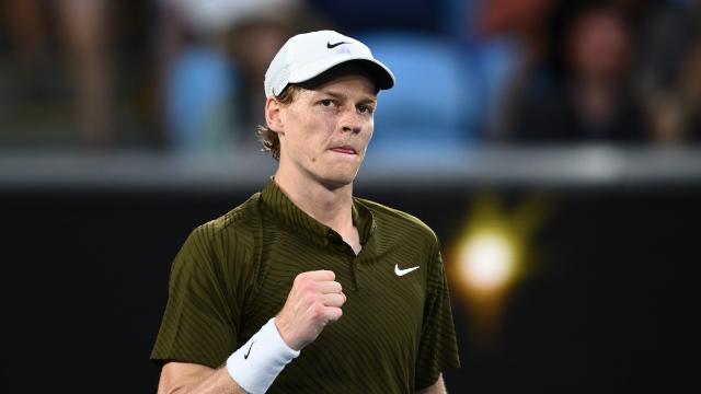 무더위 이겨낸 신네르, 다르데리 잡고 호주오픈 8강 진출(종합)