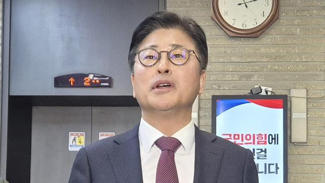 국힘 윤리위, 친한계 김종혁에 '탈당 권유'…金 