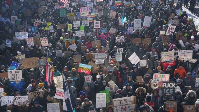 트럼프, 시민 사살돼 들끓는 미네소타에 백악관 참모 파견