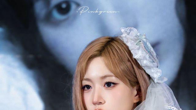 빈티지한 니트와 순백의 베일, 엔믹스 해원의 신비로운 인형 비주얼