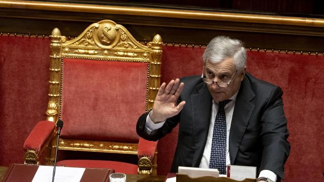 伊, 美에 잇단 경고음…