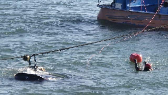 안산 메추리섬 침수 차량서 발견된 30대 남성, 끝내 숨져