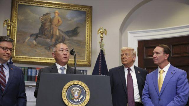 트럼프 한마디에 車 또 날벼락…셈법 복잡해지는 전자업계