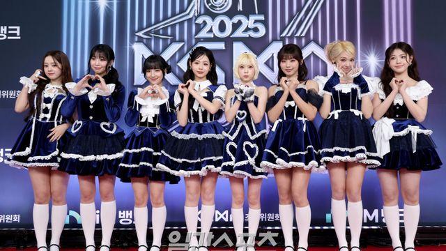 [단독] 유니스 “2년 연속 KGMA 2관왕 영광…3년차란 말에 휘둘리지 않을 것” [IS인터뷰]