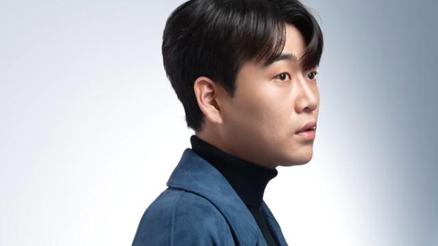 침묵 깬 황영웅 