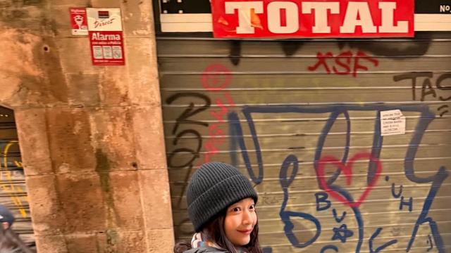 제니·신민아, 5만 원대 모자로 꾸안꾸 완성! 최근 아이템 정보