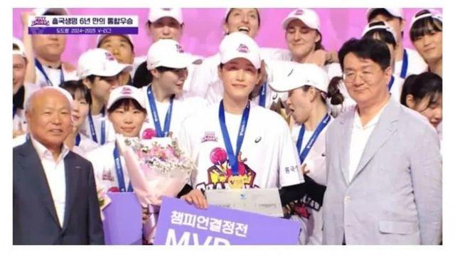 김연경이 떠난 '꼴지후보' 흥국생명 근황