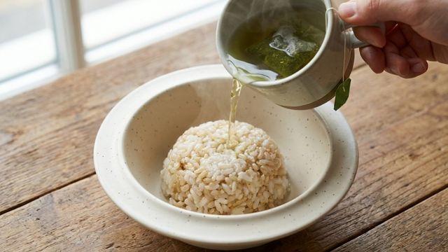 밥에 녹차를 부어 보세요…이 간단한 걸 그동안 왜 안 했을까요