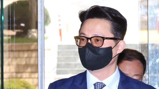 [속보] 김건희에 목걸이·샤넬백 준 통일교 윤영호, 1심서 징역 1년2개월