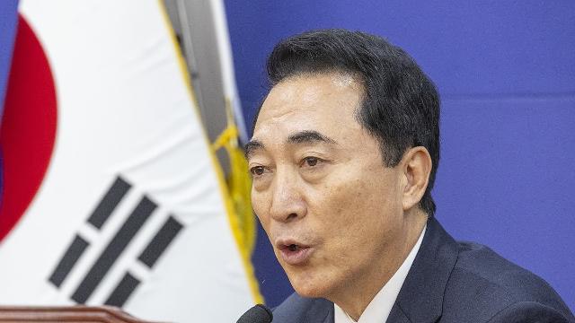 與 '김건희 징역 1년 8개월' 1심에 