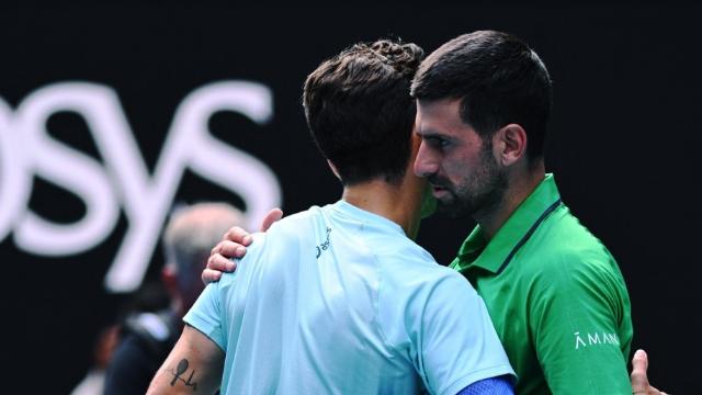 조코비치, 행운의 연속 기권승…신네르와 호주오픈 4강 격돌(종합2보)