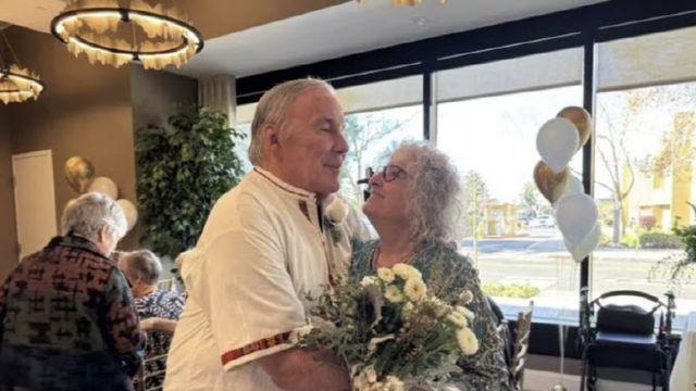 “결혼해 줄래요?” 아내 잊은 치매 노인의 두 번째 청혼