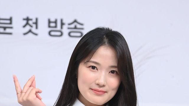 김혜윤, 알고 보니 '동료배우'와 4년간 동거…