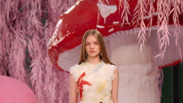 날아가듯 스친 순간, 샤넬 2026 S/S 오트 쿠튀르 컬렉션