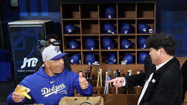 다저스 로버츠 감독, LA 올림픽 미국 야구대표팀 감독 자원