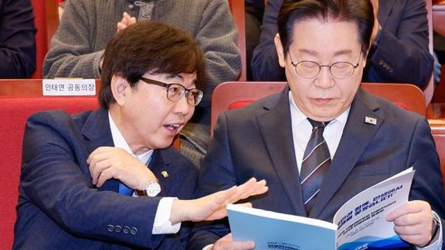 ‘김어준 처남’ 인태연, 5조 예산 소진공 이사장에…“아예 총리로 임명하지”