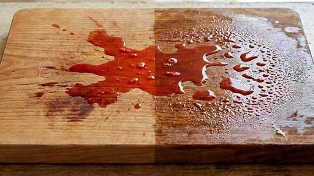 도마를 제발 '여기'에 먼저 헹구세요…'김치국물' 1도 안 배는데 다들 몰라요