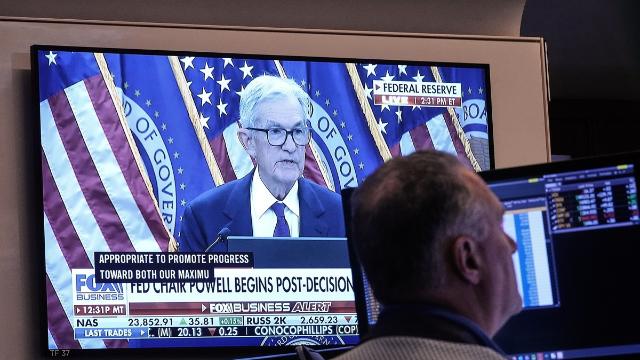 美연준, 미국경제 성장세 개선되자 작년 7월 이후 첫 금리동결(종합)