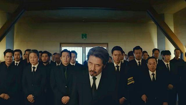 개봉하자마자 1위 휩쓸더니…드디어 오늘 디즈니+에 뜬 243만 '한국 영화'