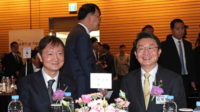 [재산공개] 이찬진 금감원장 385억원…이억원 금융위원장 20억원