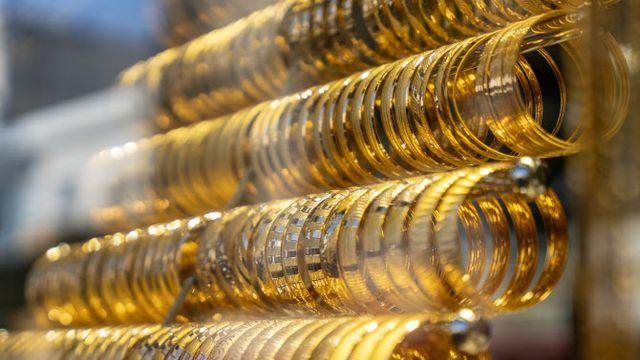 '금 10억 어치' 들고 사라진 종로 금은방 직원