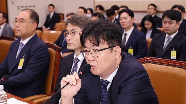 특검, 최재현 검사 첫 피의자 소환…관봉권 띠지 폐기 의혹 조사(종합)