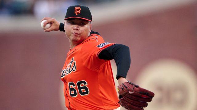 前 한화 와이스, 핵폭탄 맞았나?…'이정후 동료' 대만 우완 덩카이웨이, 트레이드로 휴스턴행