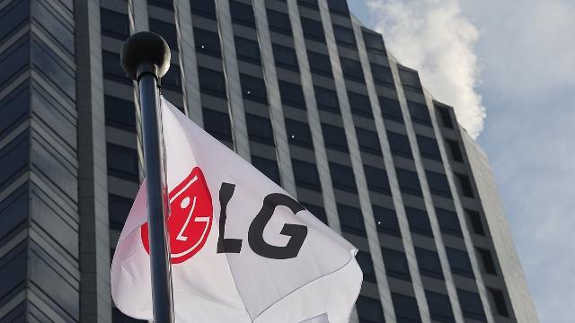LG전자, 작년 최대매출에도 영업익↓…전장·공조 이익 1조 달성(종합)