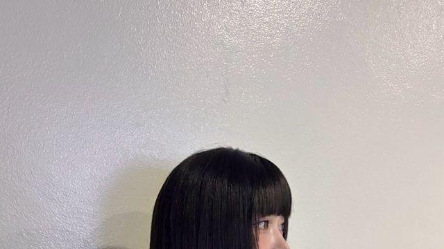 카키 항공 점퍼와 시크한 단발, 하이키 서이의 힙한 스트릿 모먼트