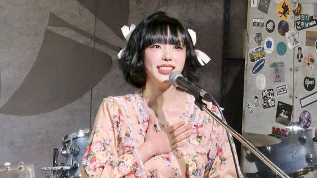 신현희, ‘해외 원정도박 가수’ 의혹에 칼차단 “DM 많이 와…저 아닙니다”