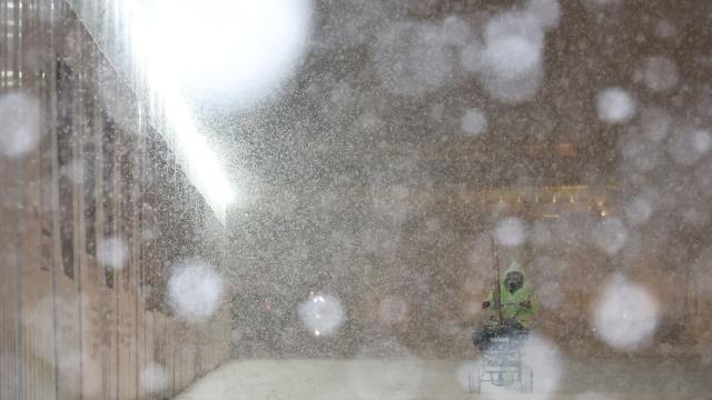 서울시, '폭설 예보'에 대중교통 운행 증회…