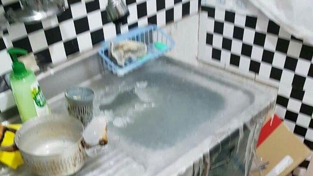 수도 얼까봐 물 틀어놨는데.jpg