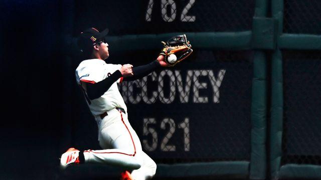 “이정후 우익수 출전에 적응해야”…MLB 최하위 수준의 수비, SF 외야진 변화에 나선다