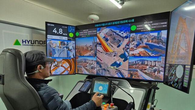 현대건설, 국내 첫 원격제어 타워크레인 현장 적용…고위험 작업 대체