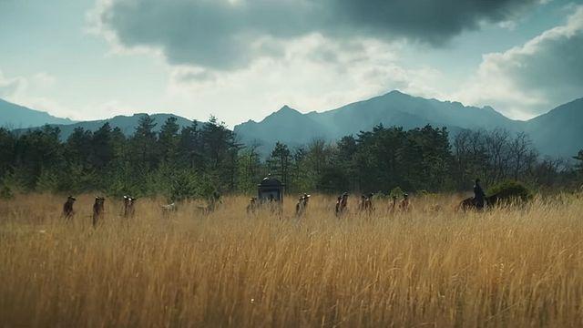 진짜 천만 넘을까…개봉도 전에 10만 관객 뚫고 예매율 1위 싹쓸이한 '한국 영화'