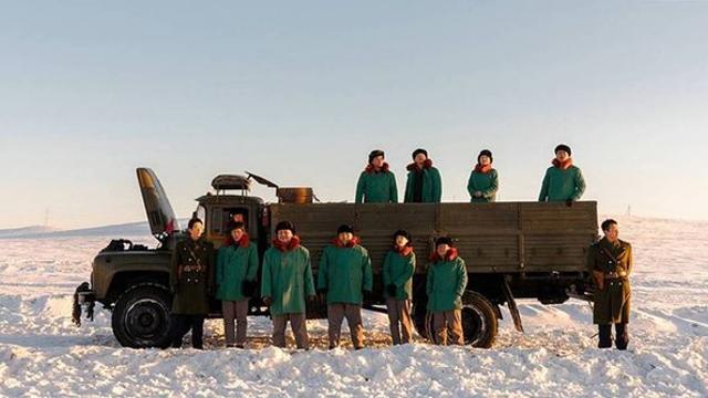 대이변…개봉 5주 차에 박스오피스 1위 찍은 ‘역주행’ 한국 영화, 100만 코앞