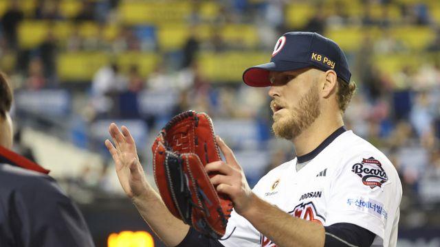 두산 출신이 오타니와 한솥밥을? MLB 통산 28승 어빈 다저스행…마이너 계약+캠프 합류