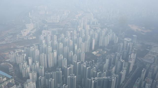 '서울 부동산 불패'에...한강 이남 중소형 아파트 평균 '18억' 돌파